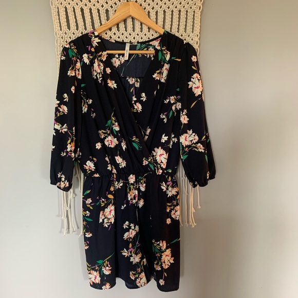 Gilli 3/4 Sleeve Wrap V-Neck Navy Floral Playsuit - Picture 9 of 12